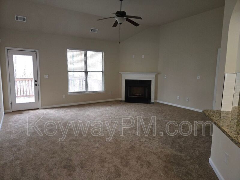 5370 Bull Street - Elderberry property image