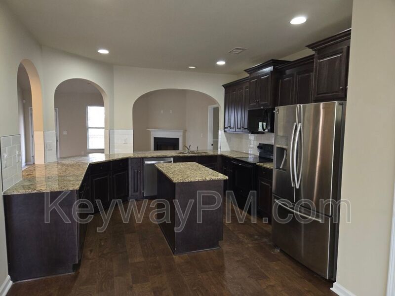 5370 Bull Street - Elderberry property image