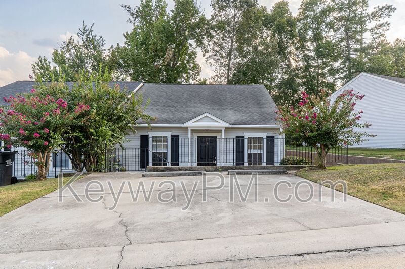 4472 Misty Cove Court - Hidden Lakes Townhouses property image