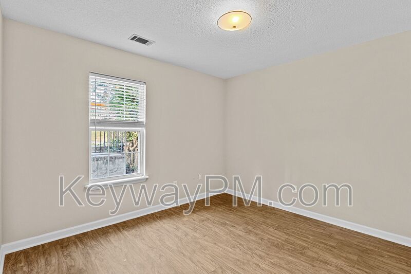 4472 Misty Cove Court - Hidden Lakes Townhouses property image