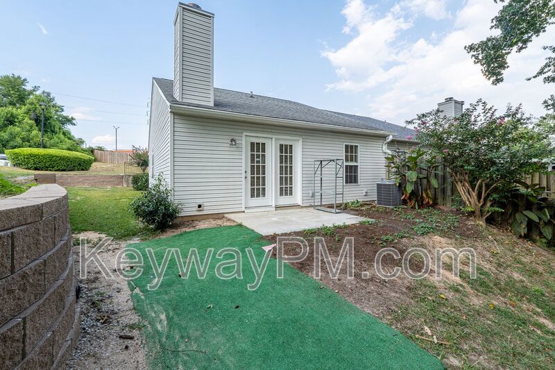 4472 Misty Cove Court - Hidden Lakes Townhouses property image