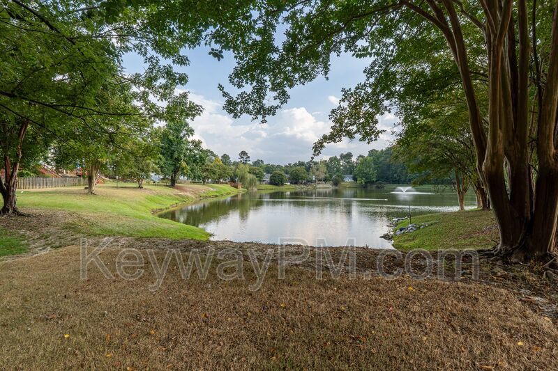 4472 Misty Cove Court - Hidden Lakes Townhouses property image