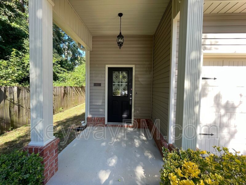 1132 Sierra Lane - Berzelia Commons property image