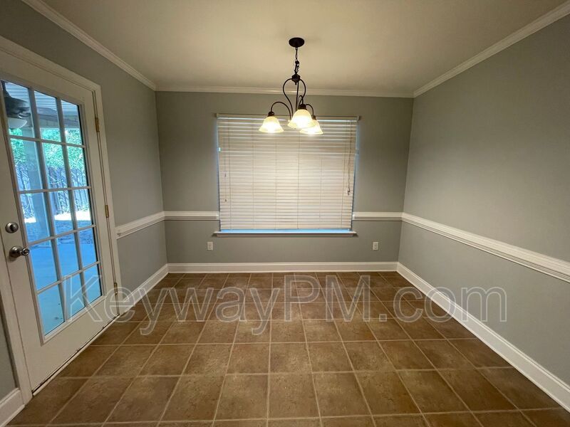 1132 Sierra Lane - Berzelia Commons property image