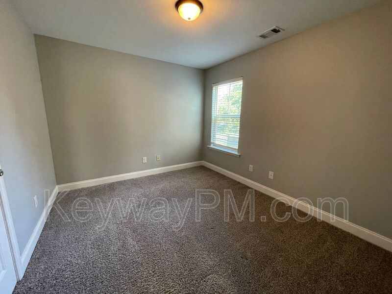 1132 Sierra Lane - Berzelia Commons property image