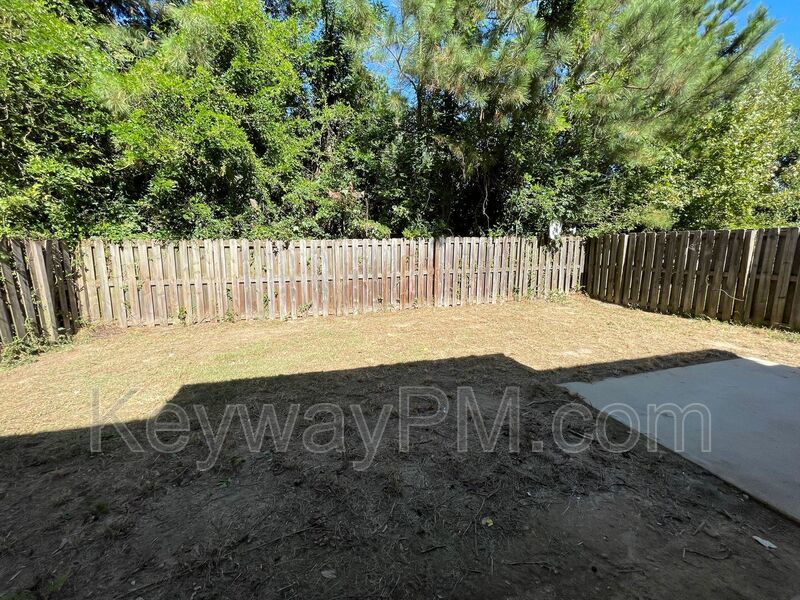 1132 Sierra Lane - Berzelia Commons property image