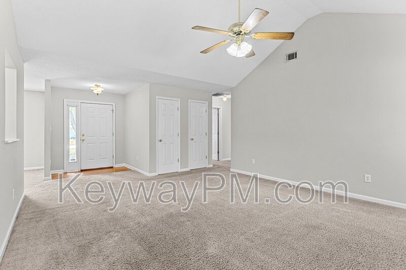 5 Astor Court property image