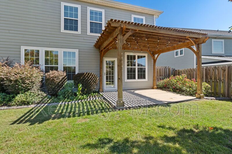 582 Bunchgrass Street - Crawford Creek property image