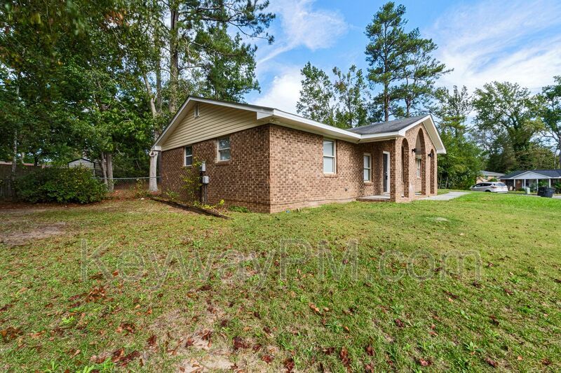 2631 Drayton Dr - McDuffie Woods property image