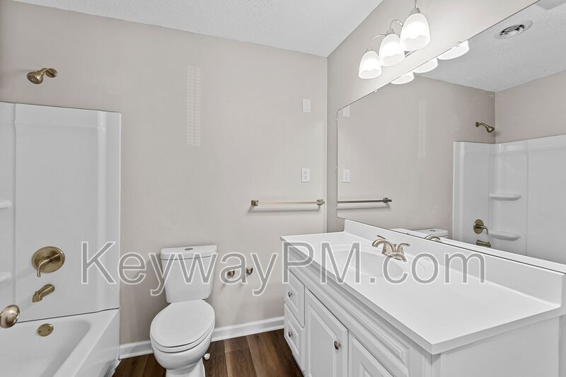 2631 Drayton Dr - McDuffie Woods property image