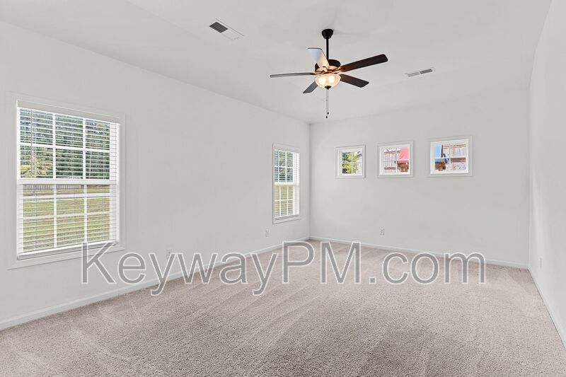 3004 Earlham Way - Quaker Knoll property image