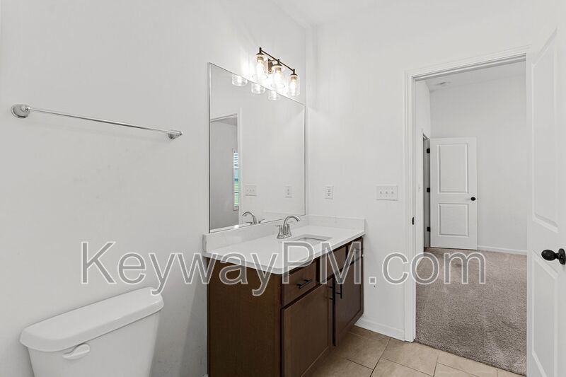 3004 Earlham Way - Quaker Knoll property image