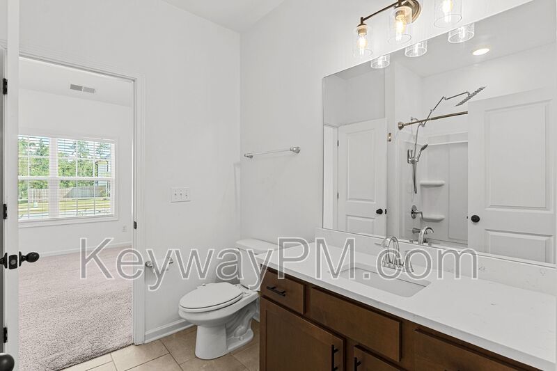 3004 Earlham Way - Quaker Knoll property image