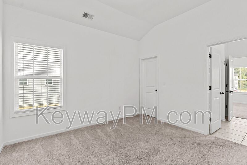 3004 Earlham Way - Quaker Knoll property image