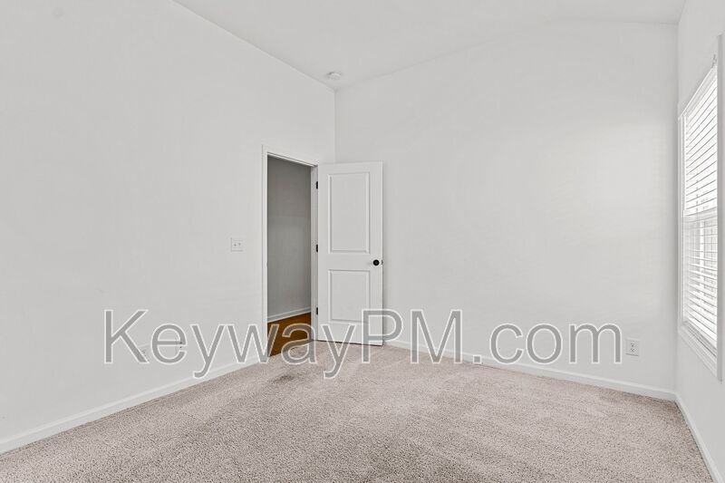 3004 Earlham Way - Quaker Knoll property image