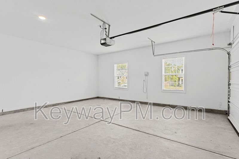 3004 Earlham Way - Quaker Knoll property image