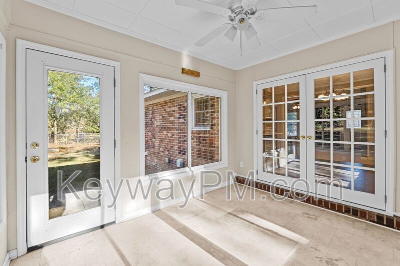 2136 Pine Log Rd. property image