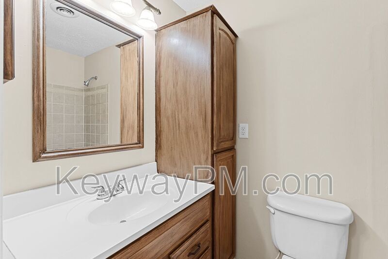 2136 Pine Log Rd. property image