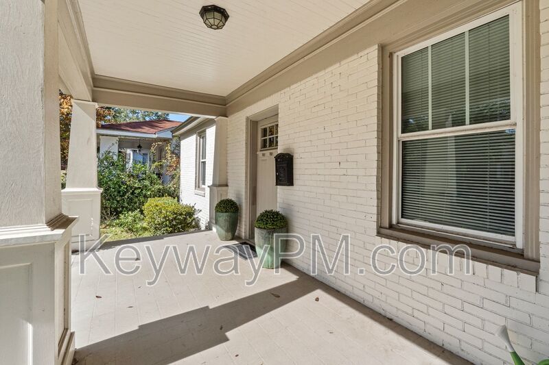 1827 McDowell Street property image