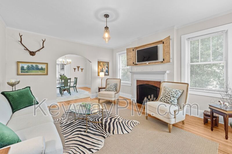 1827 McDowell Street property image