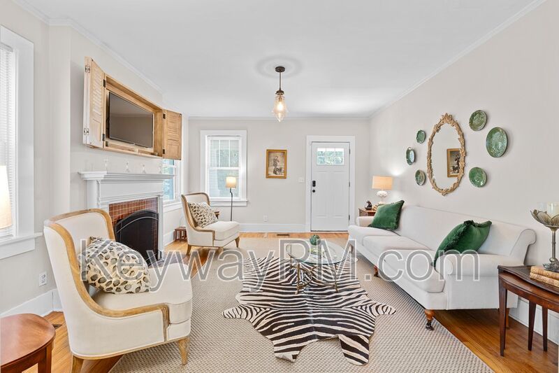 1827 McDowell Street property image