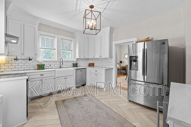 1827 McDowell Street property image