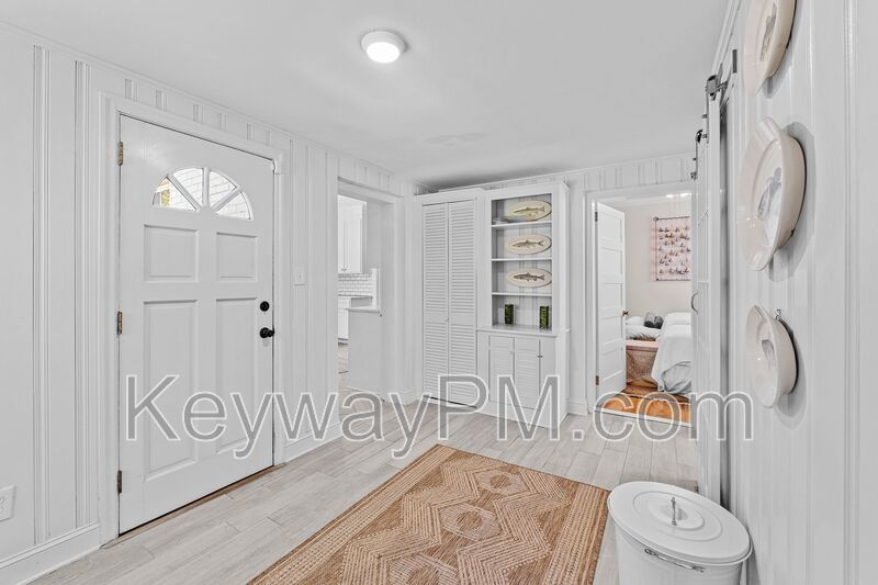 1827 McDowell Street property image