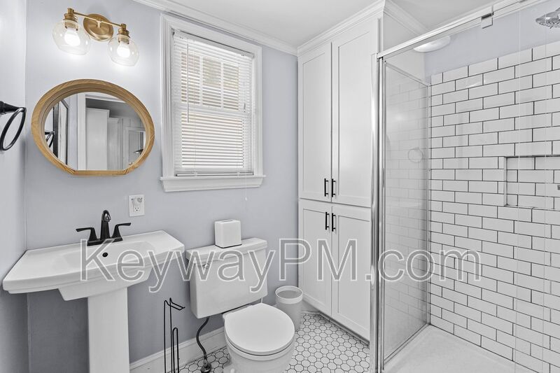 1827 McDowell Street property image