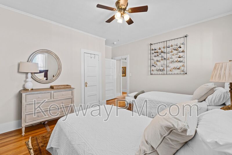 1827 McDowell Street property image
