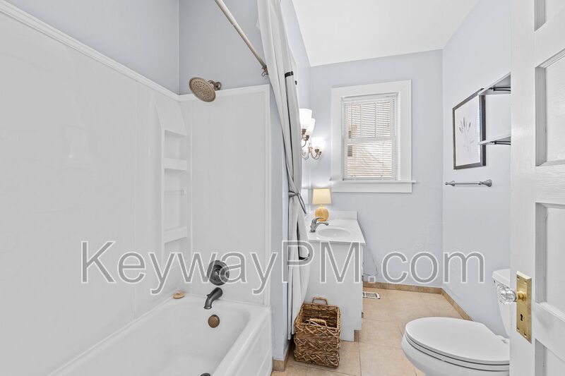 1827 McDowell Street property image