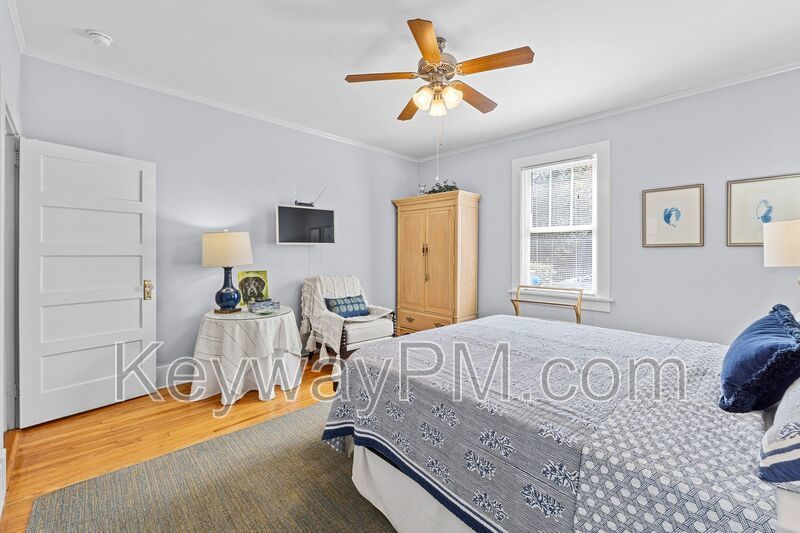 1827 McDowell Street property image