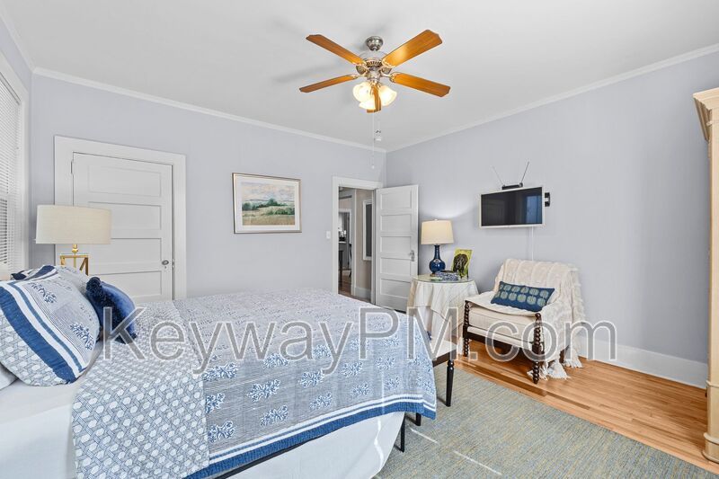 1827 McDowell Street property image