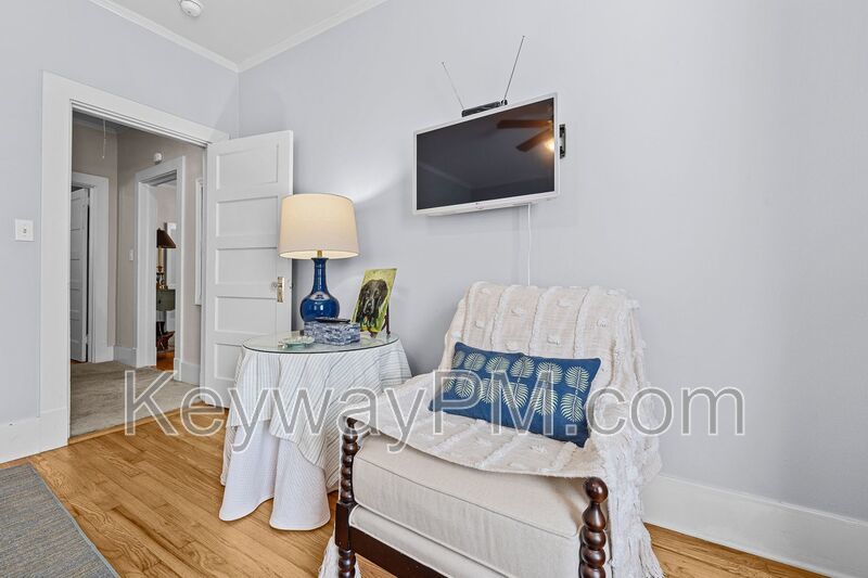 1827 McDowell Street property image