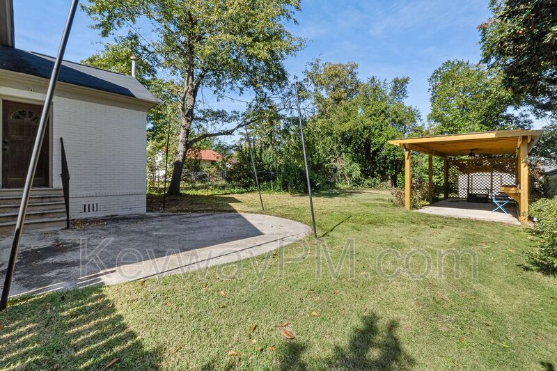 1827 McDowell Street property image