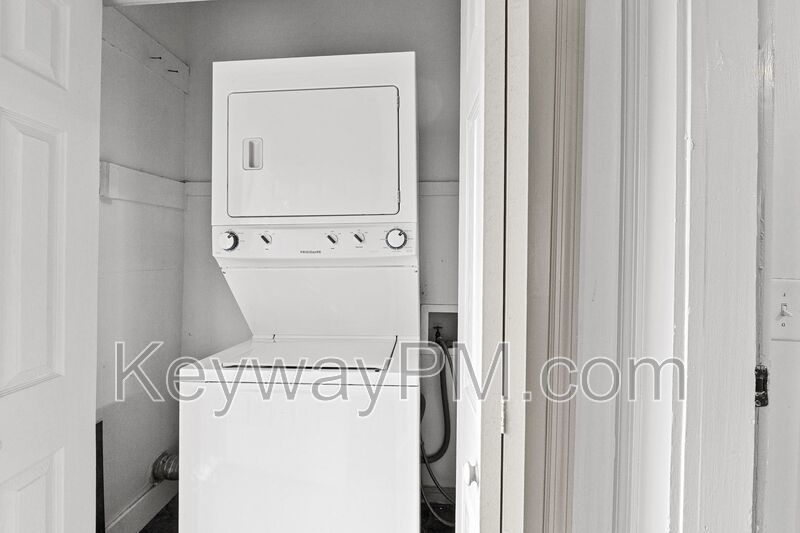 320 Telfair Street - unit B property image