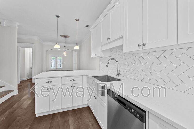 2419 Sequoia Trail - Canton Park property image