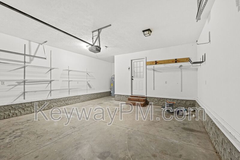 122 Oakwood Drive - Oakwood Estates property image