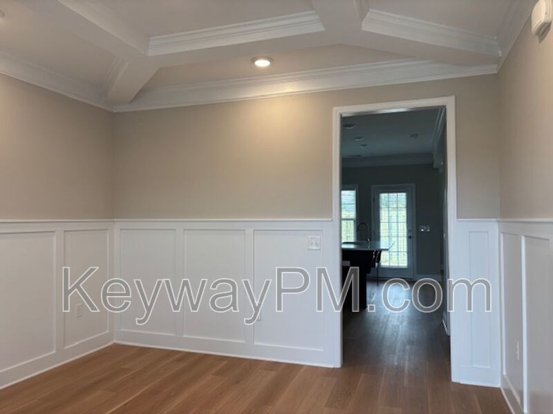 515 Yuma Lane - Village Square property image