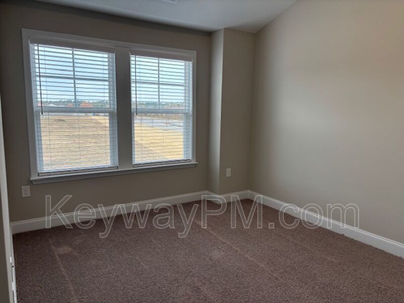 515 Yuma Lane - Village Square property image