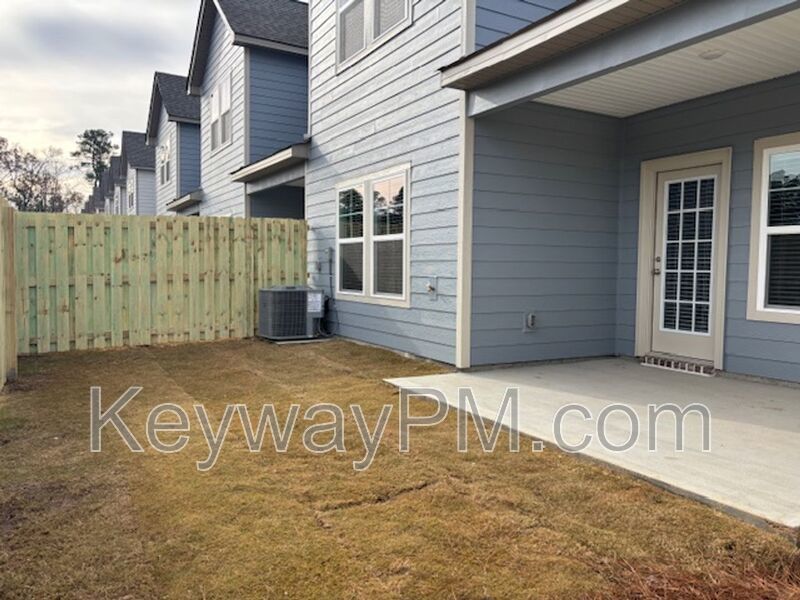 515 Yuma Lane - Village Square property image