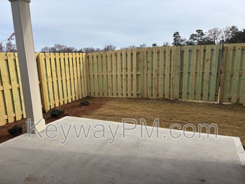 515 Yuma Lane - Village Square property image