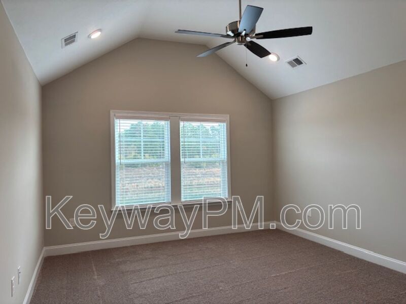 515 Yuma Lane - Village Square property image