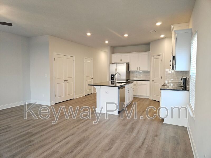 1301 Newbern Drive - Caroleton property image