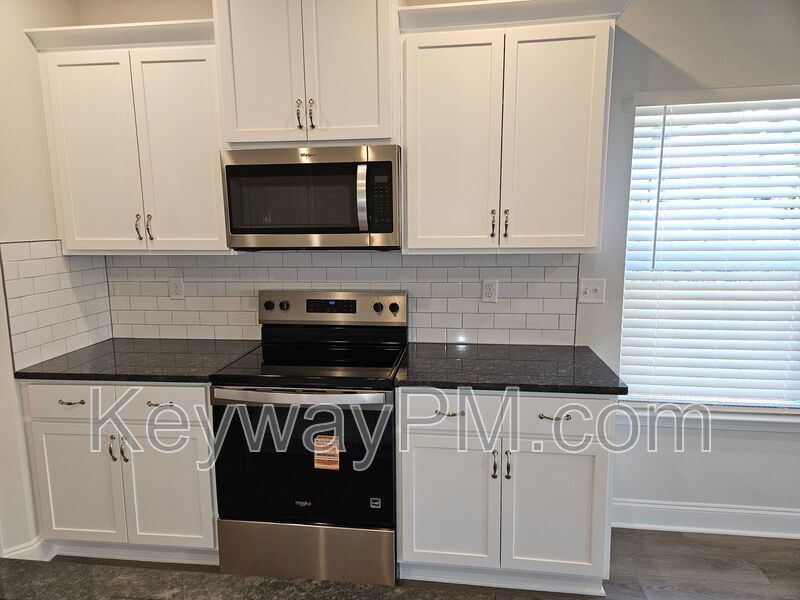 1301 Newbern Drive - Caroleton property image