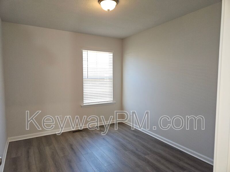 1301 Newbern Drive - Caroleton property image