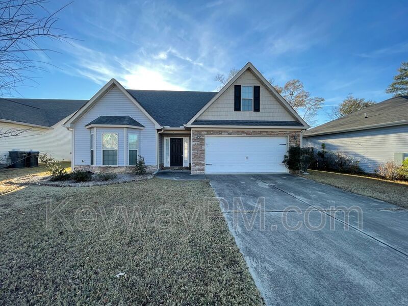 811 Oshields Court - Magnolia Ridge property image