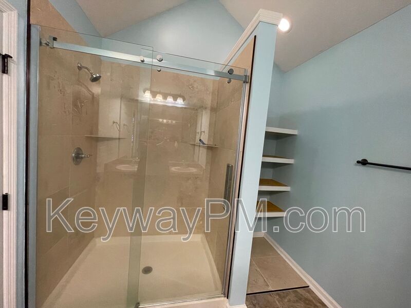 811 Oshields Court - Magnolia Ridge property image