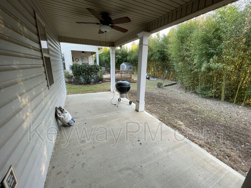 811 Oshields Court - Magnolia Ridge property image