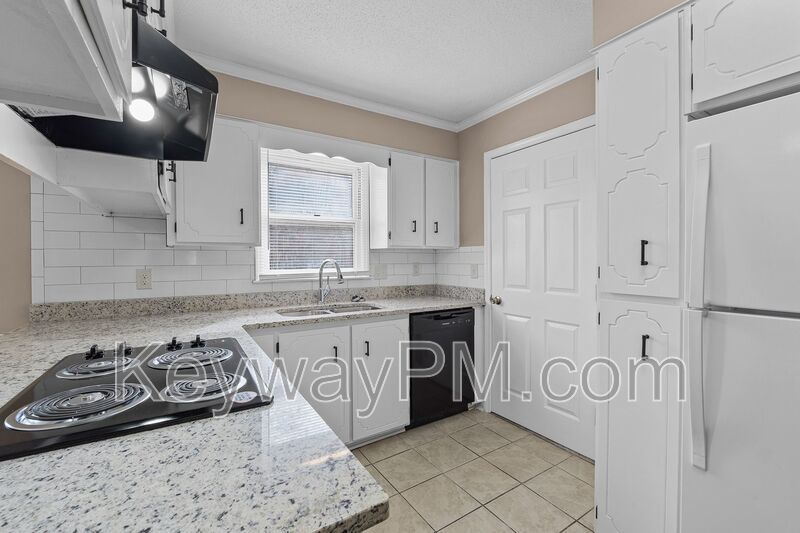 2320 Greengate Drive property image