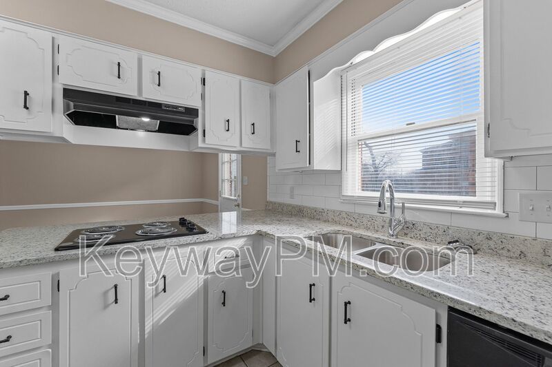 2320 Greengate Drive property image